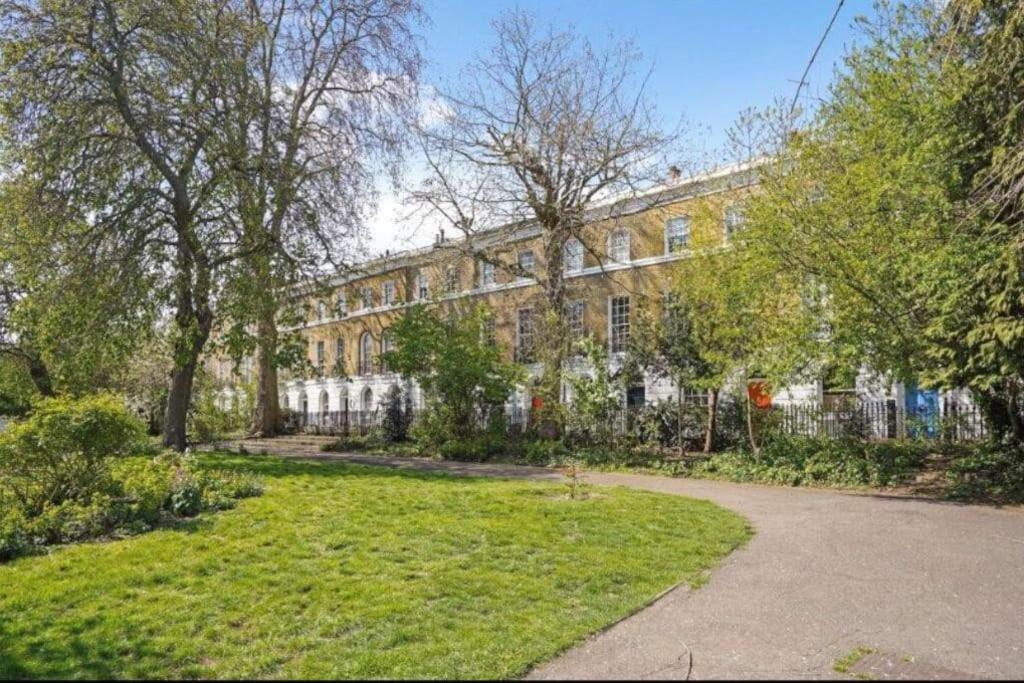 Casa vacanze Gorgeous Grade Ii Listed Georgian House - Leafy Square Views - *