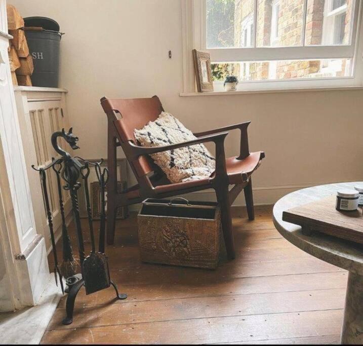 Gorgeous Grade Ii Listed Georgian House - Leafy Square Views - * Londra