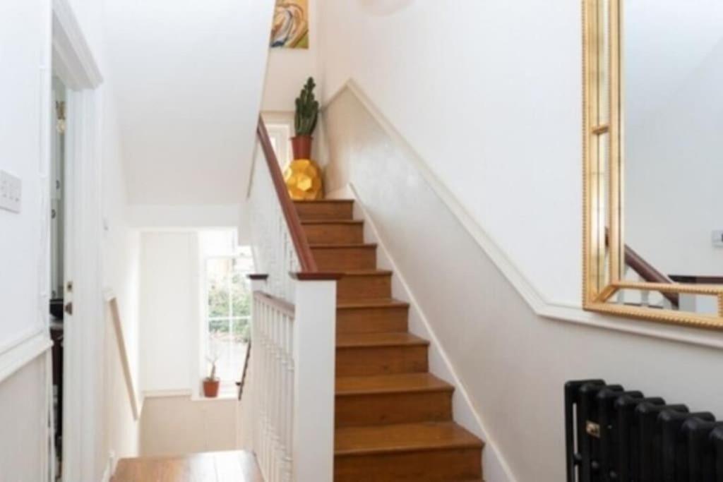 Gorgeous Grade Ii Listed Georgian House - Leafy Square Views - *