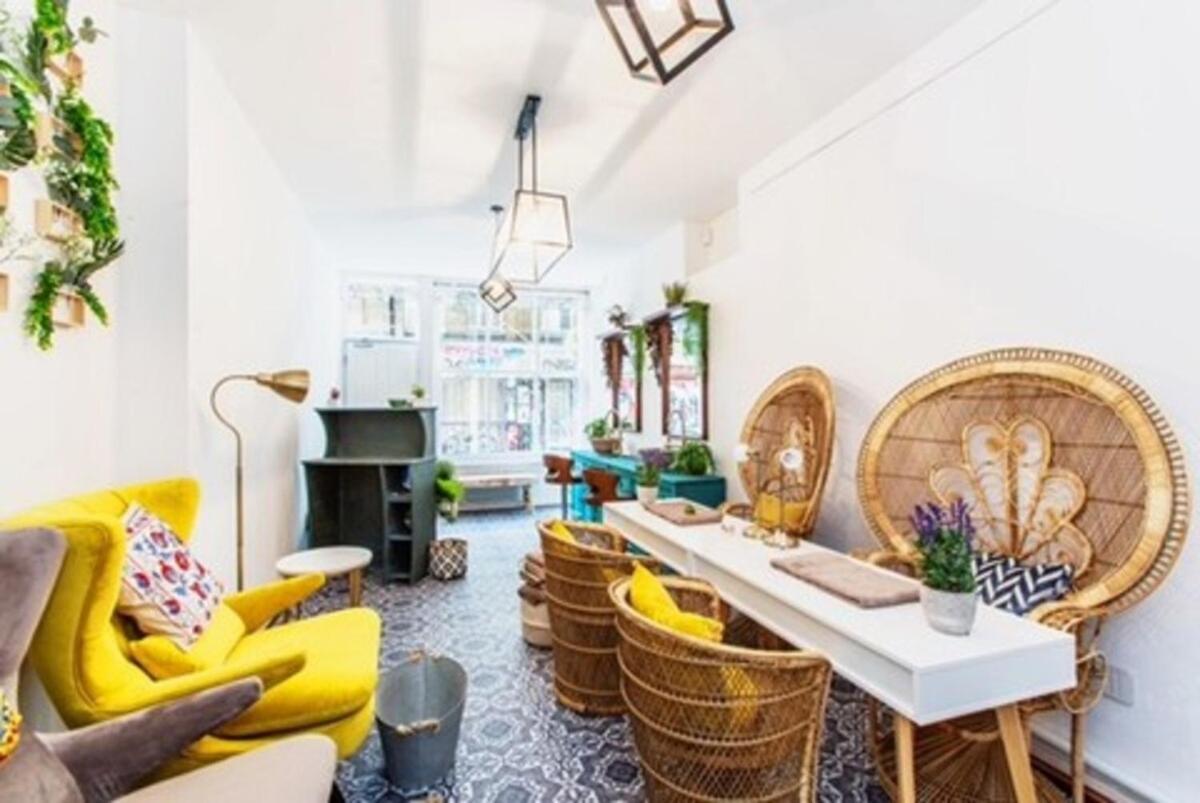 Gorgeous Grade Ii Listed Georgian House - Leafy Square Views -