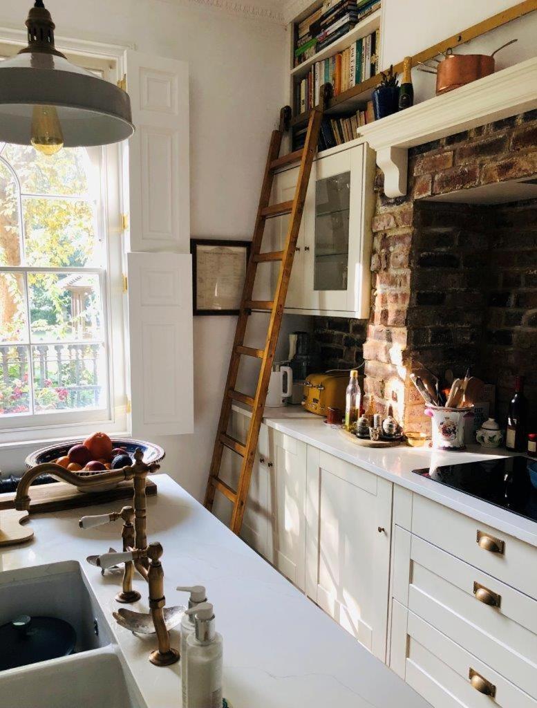 Gorgeous Grade Ii Listed Georgian House - Leafy Square Views - Londra