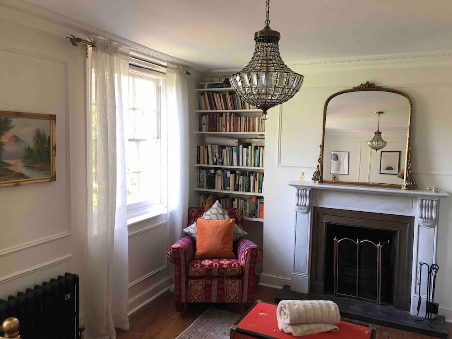 Casa vacanze Gorgeous Grade Ii Listed Georgian House - Leafy Square Views - Londra